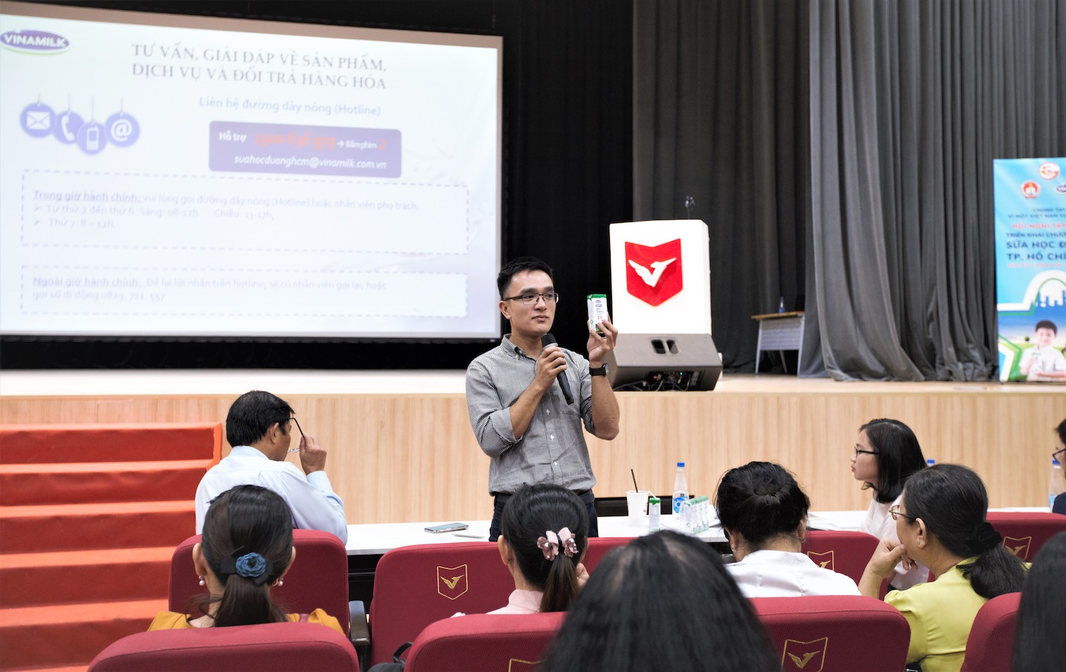 Vinamilk[-]được[-]bình[-]chọn[-]nhà[-]tuyển[-]dụng[-]hấp[-]dẫn[-]nhất[-]đối[-]với[-]sinh[-]viên[-]Việt[-]Nam[-]năm[-]2020